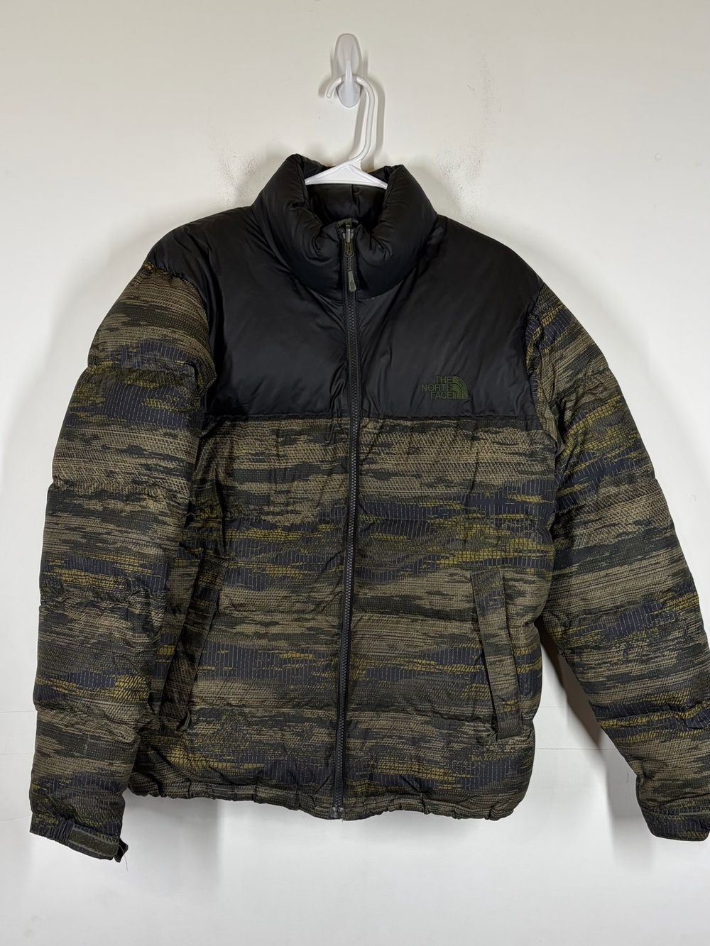 The North Face Nuptse 700 Down Camo Puffer Jacket Men's Size Medium